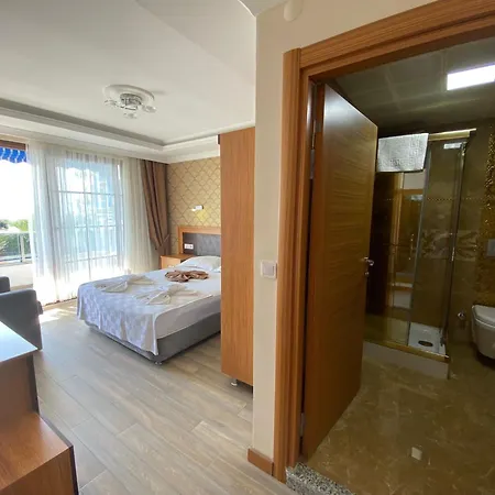 Avşa Blue Sea Marmara Adasi